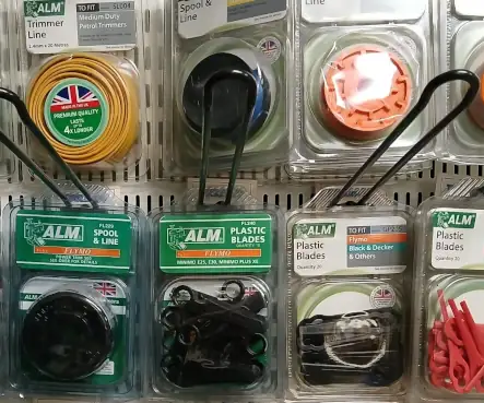 Strimmer accessories Selection of strimmer accessories