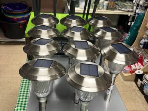 solar garden lights